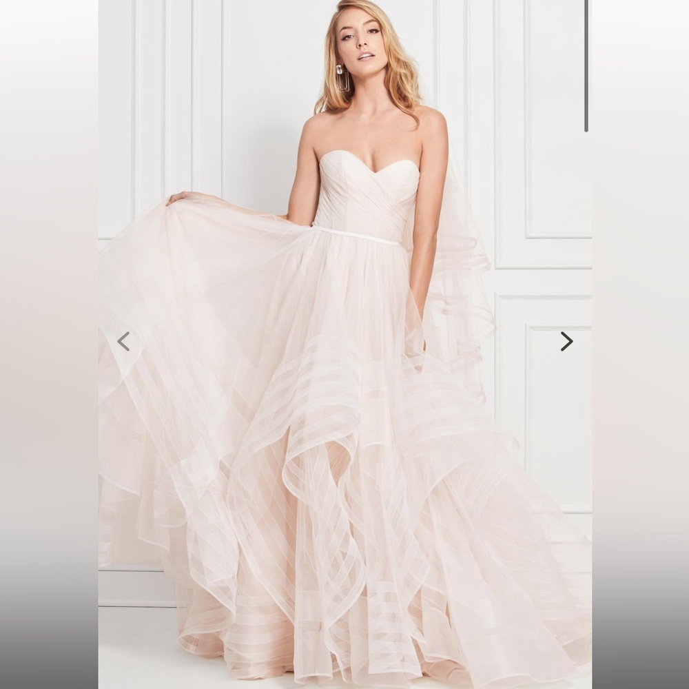 Wtoo by Watters Maisie Wedding gown in size 2